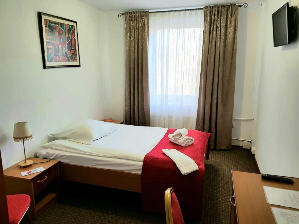 Aparthotel Obiekt "Czarny Rycerz" Jastrzębie Zdrój Exterior foto